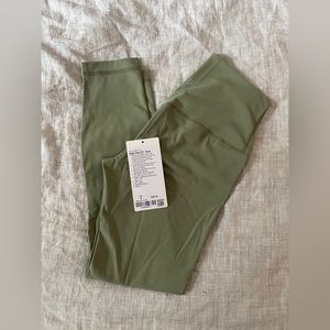 NEW Lululemon Green Align Asia Fit 25” Leggings